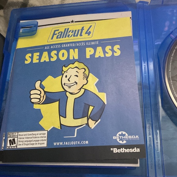 Fallout 4 game PlayStation 4 - Picture 2 of 4